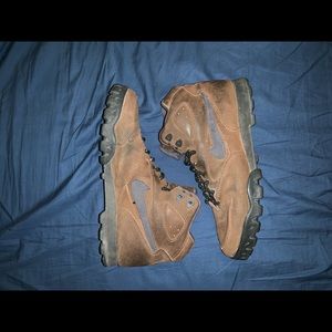 Original NIKE AIR CALDERA Boot - All Leather/Suede